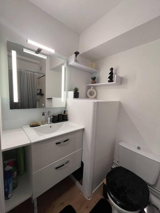 Votre Pied-A-Terre En Bord De Mer Sète Esterno foto