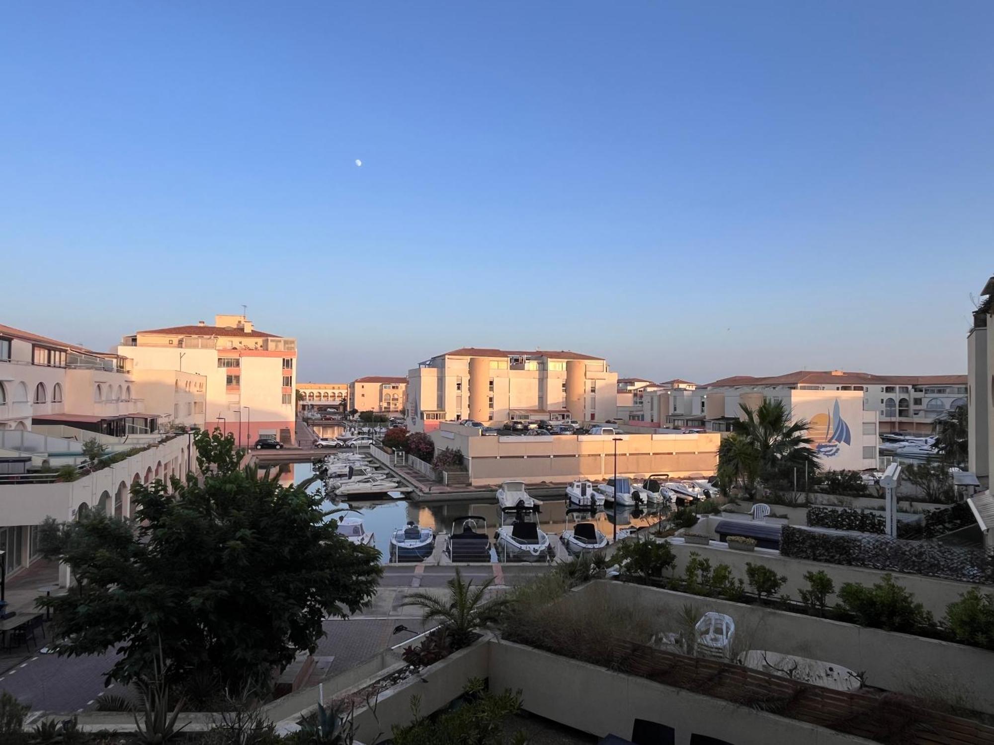 Votre Pied-A-Terre En Bord De Mer Sète Esterno foto