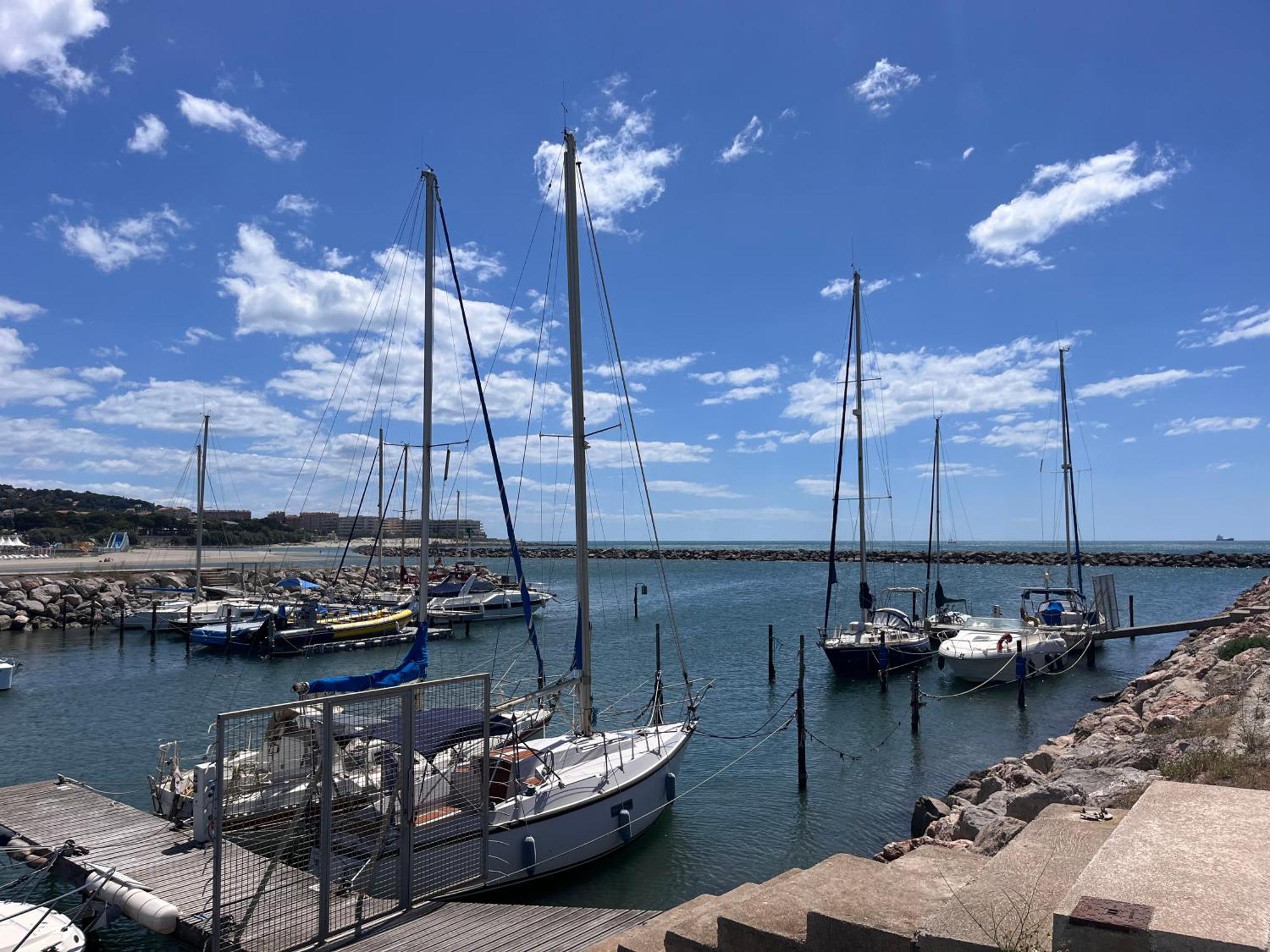 Votre Pied-A-Terre En Bord De Mer Sète Esterno foto